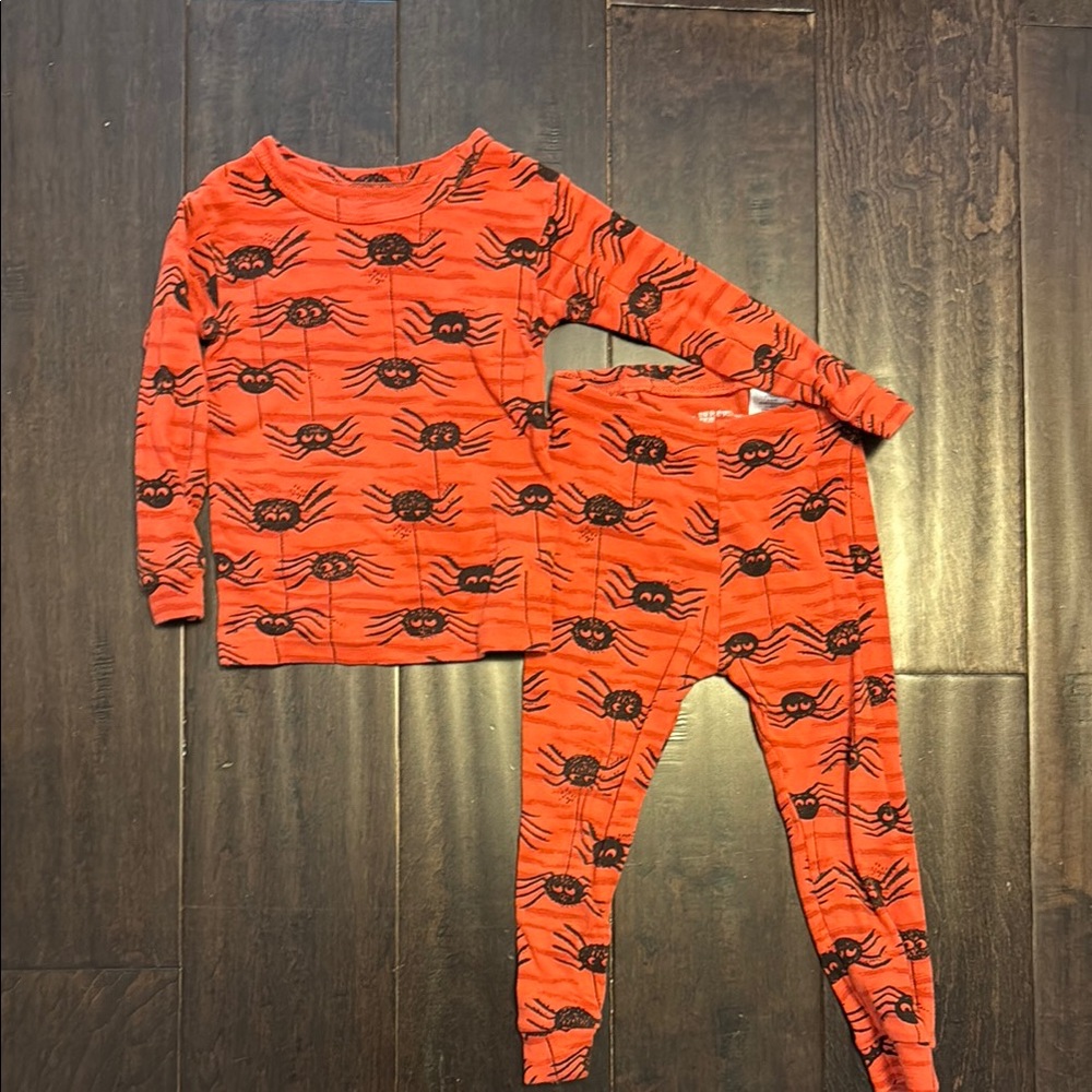 Baby Gap Gender Neutral Organic Cotton Spider Pajama Set!